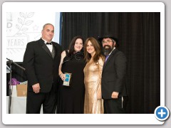 Amy and Jeff Feinberg were honored by the Peabody Chabad on October 27, 2016