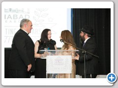 Amy and Jeff Feinberg were honored by the Peabody Chabad on October 27, 2016